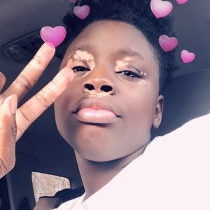 Meet your Posher, Deandre